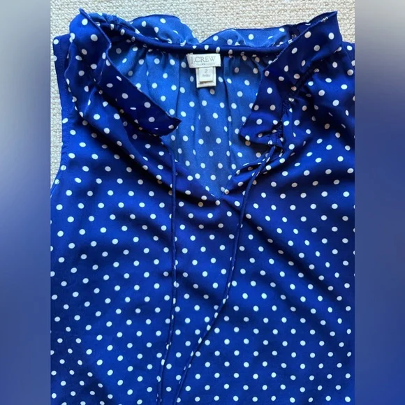 J. Crew silky polka dot sleeveless top with ruffle neck with ties. Size 2 Petite - Picture 5 of 7